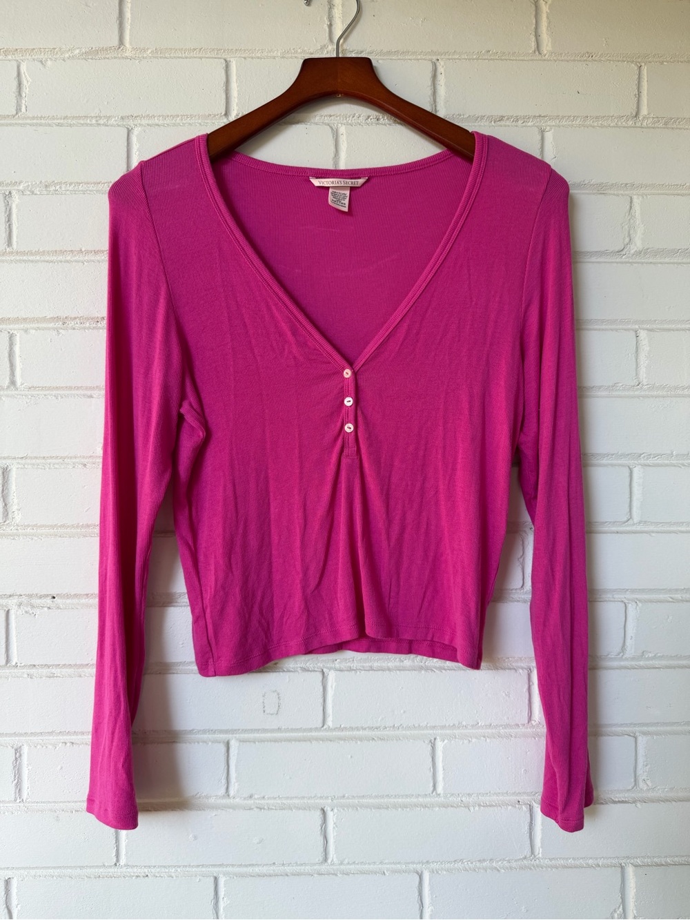 Victoria's Secret Fuchsia Pink Ribbed Long Sleeve Cropped Henley Top